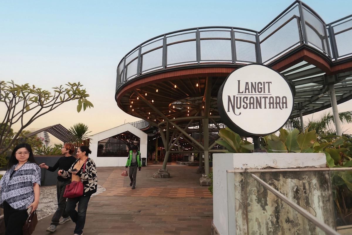 Destinasi Kuliner dengan Panorama Danau di Kawasan Senayan