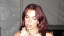 Tiffany & Co. umumkan Dua Lipa kenakan sejumlah koleksi perhiasan untuk menunjang gayanya di Austin City Limits Music Festival. [Foto: Instagram/ Dua Lipa]