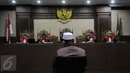 Bekas Wakil Ketua Dewan Perwakilan Daerah Sumatera Utara, Kamaluddin Harahap saat menjalani sidang putusan di pengadilan Tipikor, Jakarta,Rabu (8/6). Ia dijatuhi pidana penjara 4 tahun 8 bulan oleh majelis hakim. (Liputan6.com/Helmi Afandi)