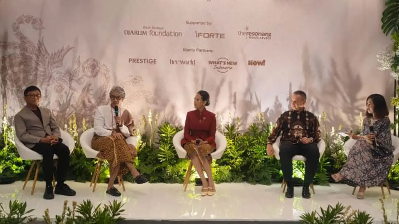 Hotel Indonesia Kempinski Rayakan Ultah 62 Tahun dengan Monolog Happy Salma sampai Pameran Kebaya Vintage Virtual.
