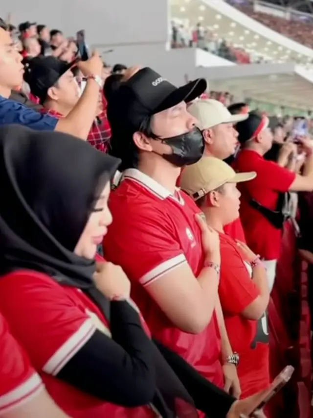 Momen Atta Halilintar terharu saat nyanyikan lagu Indonesia Raya di Stadion GBK.