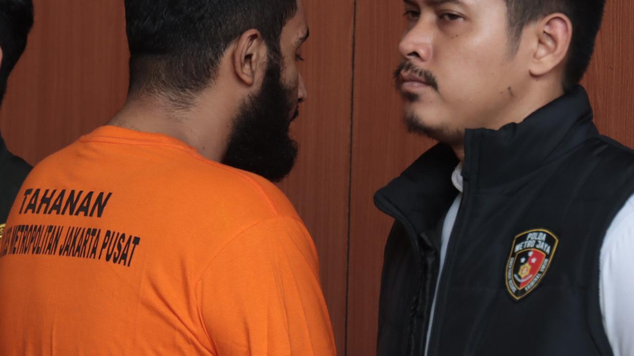 Pengacara kantongi senpi dan positif narkoba