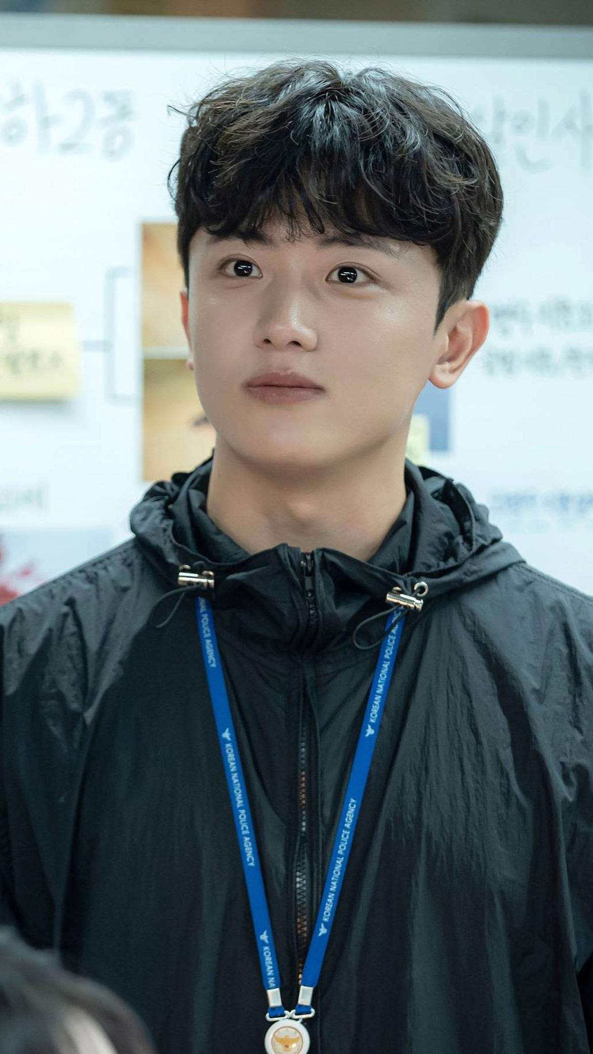 4.&nbsp;Kim Shin Bi Sebagai Choi Kyung Jin