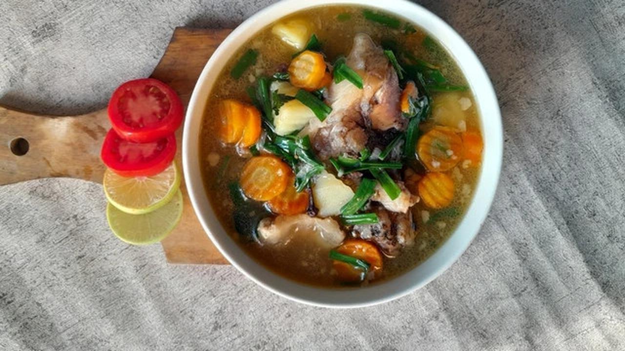 Ilustrasi Sop Daging dan Tulang Sapi