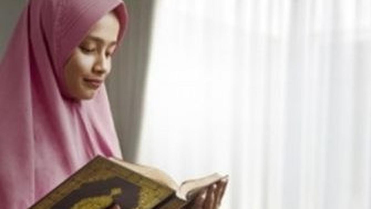 75 Kata Kata Tamparan Islam yang Menyentuh Hati