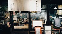 Ilustrasi restoran Jepang. (dok. Unsplash.com/@danislou)
