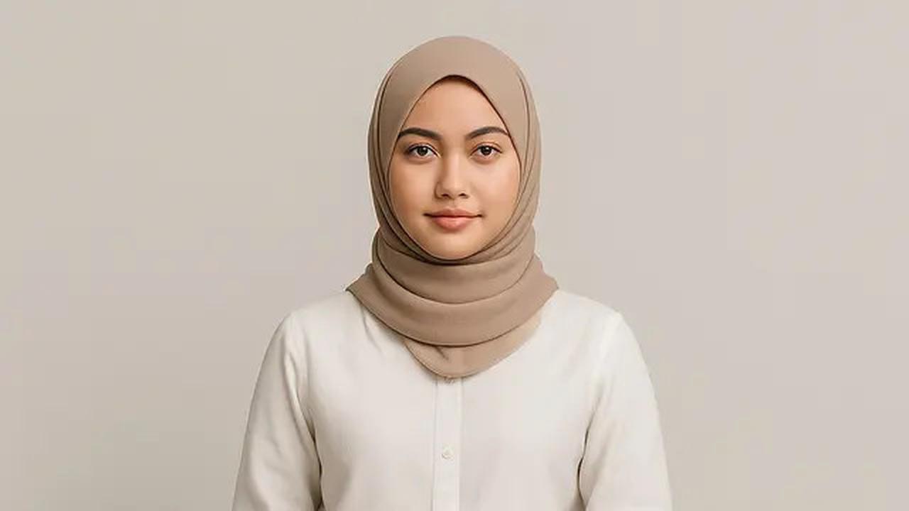 7 Referensi Outfit Rok Jeans Hijab yang Timeless, Tampil Trendy Sepanjang Masa