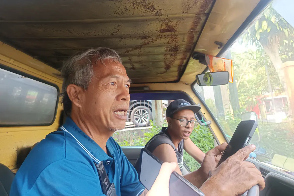 Keluh Sopir Truk di Sukabumi Berburu Solar Hingga Puluhan Kilometer