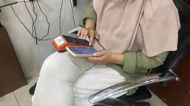 Barbershop Manhattan Kini Jadi Agen BRILink Andalan Ibu-Ibu di Yogyakarta
