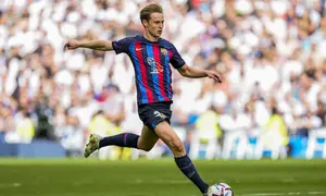 Gelandang Barcelona Frenkie de Jong. (AP Photo/Bernat Armangue)