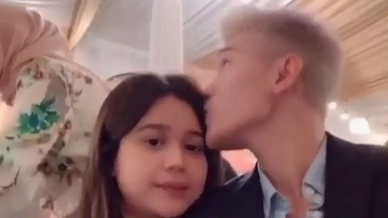 6 Momen Kebersamaan Julian Jacob dan Brisia Jodie Kondangan Bareng