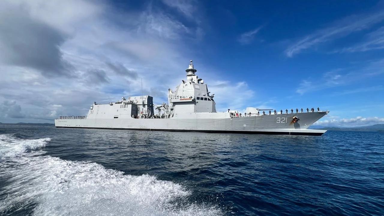 FOTO: KRI Prabu Siliwangi 321 Tiba di Tanah Air Siap Diresmikan