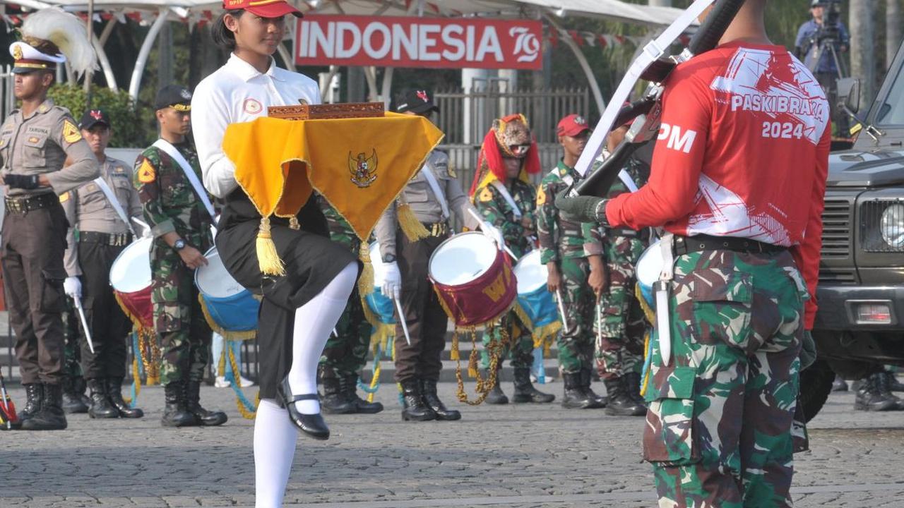 Sementara, untuk rute yang akan dilalui kirab ini adalah: