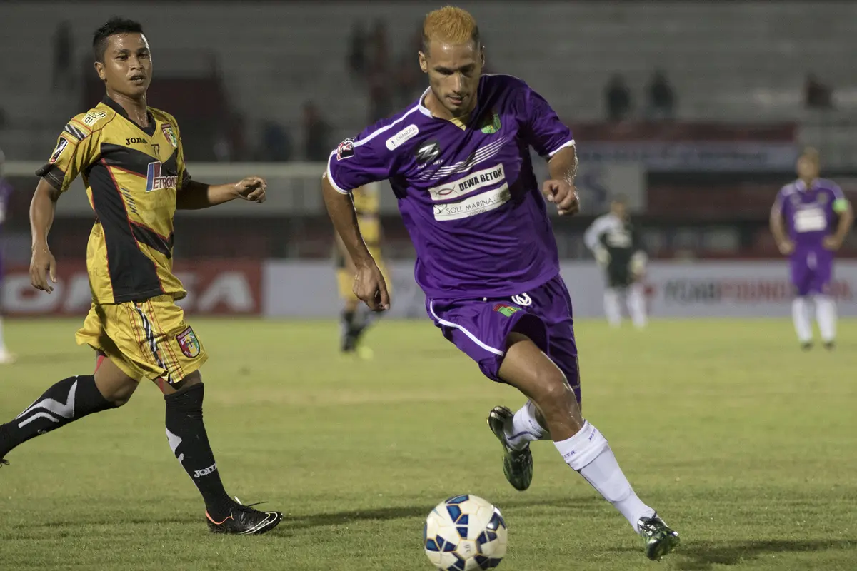 Grafis: Raphael Maitimo, Pemain Naturalisasi Paling Konsisten