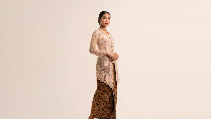 Tips Memilih Rok Batik untuk Kebaya/ Ilustrasi gambar oleh AI