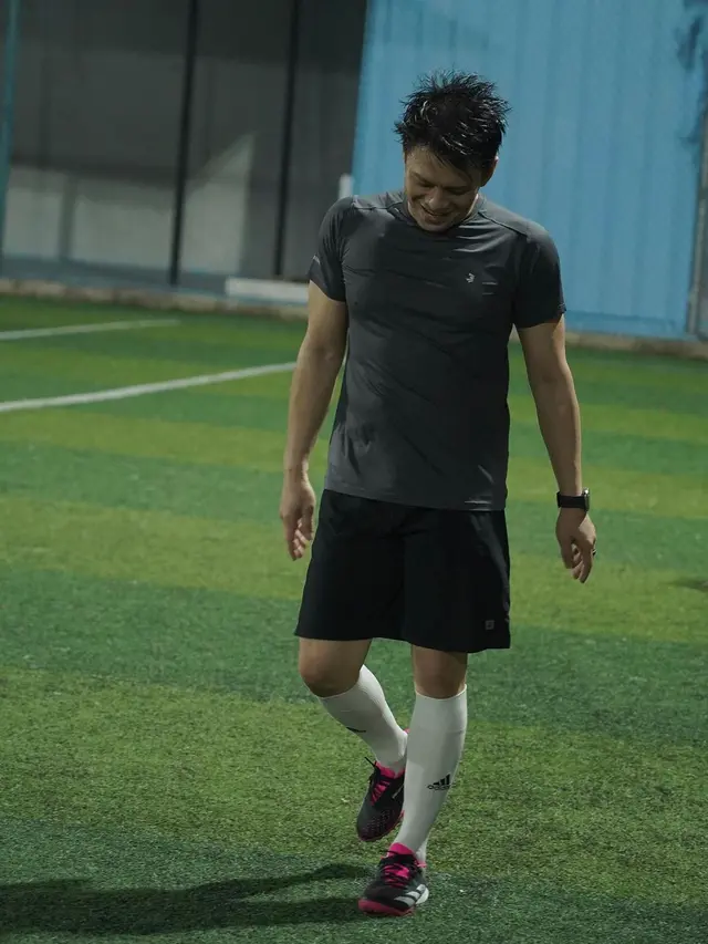 Ariel NOAH main bola