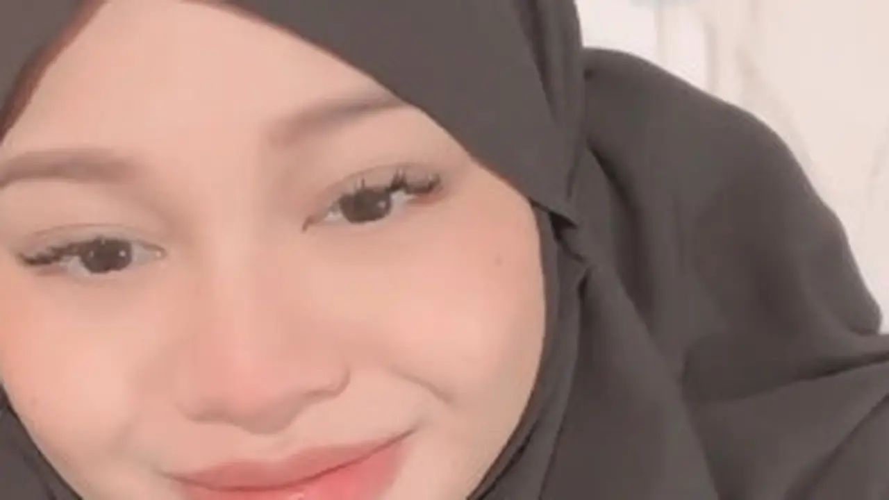 Aurel Hermansyah Melahirkan