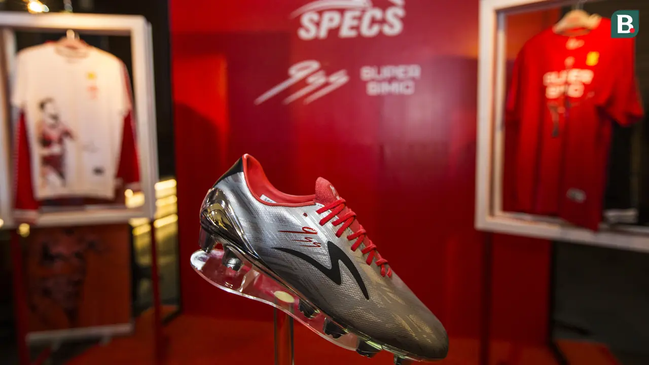 Peluncuran Sepatu Specs