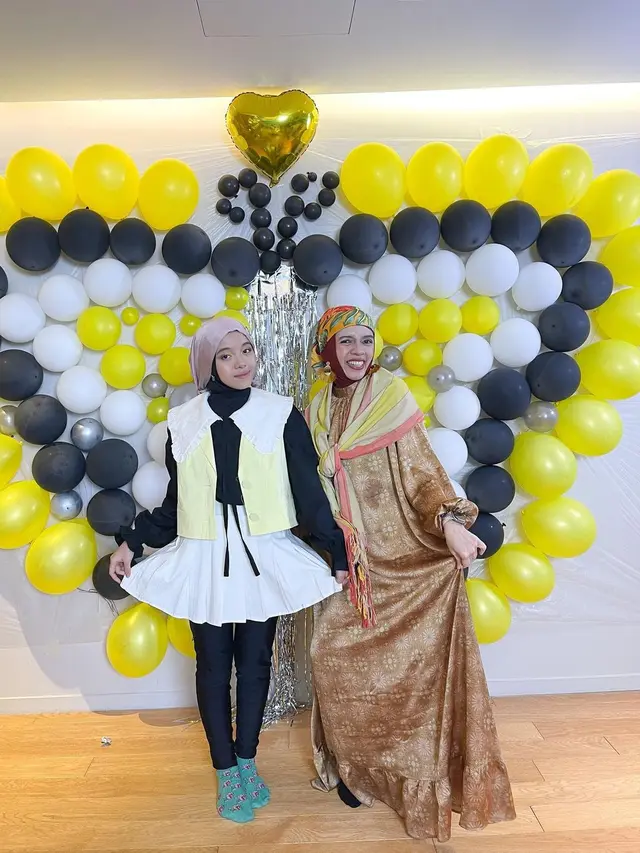 Momen Perayaan Ultah Fatimah Halilintar yang Ke-18. (Sumber: Instagram/genifaruk)