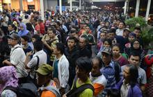 Imbas tabrakan kereta, ribuan penumpang menumpuk di Manggarai