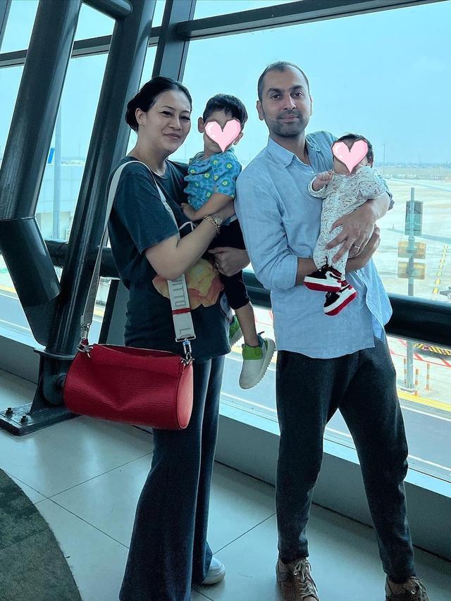 Meninggal 2 Bulan Usai Melahirkan, Ini 6 Potret Nanie Darham dan Keluarga Kecilnya