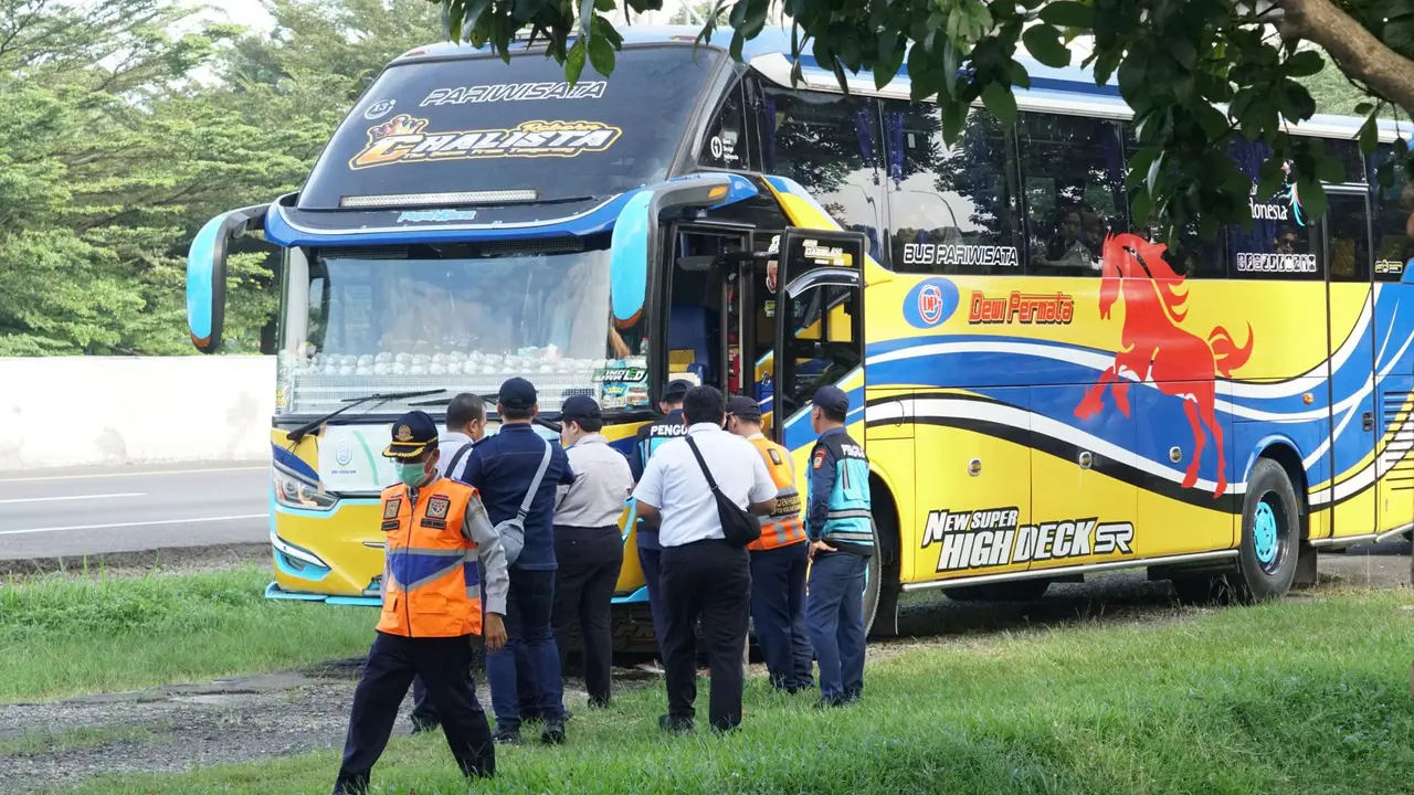 Kementerian Perhubungan (Kemenhub) melalui Direktorat Jenderal Perhubungan Darat melakukan inspeksi dadakan (sidak) di Rest Area Km 45A Tol Jagorawi. (Foto: Kemenhub)