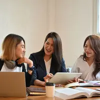 Sukses berkat ayah./Copyright shutterstock.com/g/Prathan