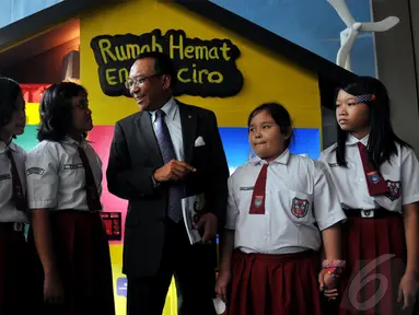  Menteri Energi dan Sumber Daya Mineral (ESDM) Jero Wacik meluncurkan "Gerakan Sadar Energi" Selasa (3/6/2014) (Liputan6.com/Johan Tallo)