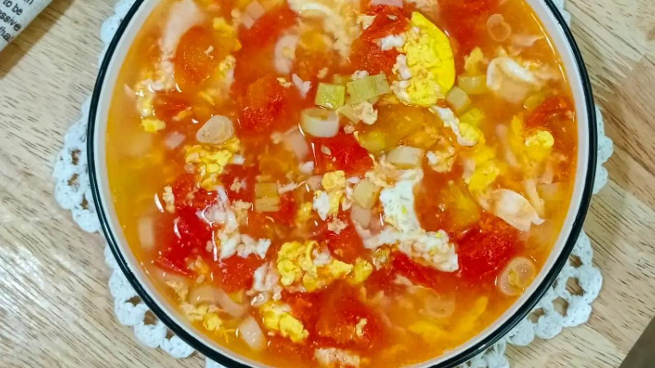 Lezat dan Menghangatkan, Ini 10 Makanan Berkuah yang Cocok untuk Orang Sakit