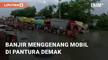 Beredar video viral terkait banjir yang menggenang parah di pantura Demak. Akibatnya, salah satu mobil tergenang dan tak bisa dioperasikan