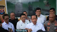 Menteri Lingkungan Hidup (MenLH) Hanif Faisol Nurofiq turun langsung ke Kawasan Industri Modern Cikande, Serang, untuk menelusuri temuan cemaran radioaktif Cesium-137. (dok. Biro Humas KLH)
