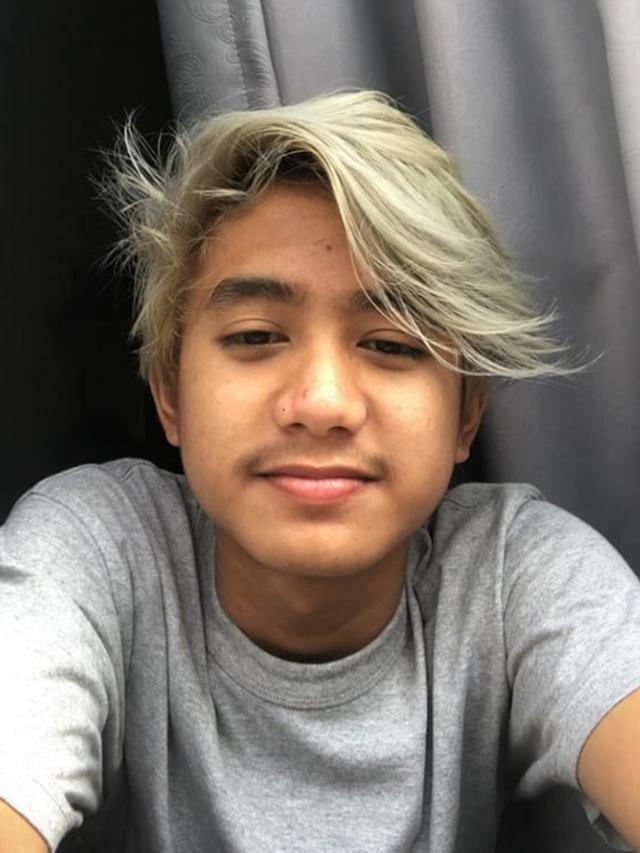 Sandingkan Foto dengan Iqbaal Ramadhan, Ini 6 Potret Gaya Rambut Baru Bowo