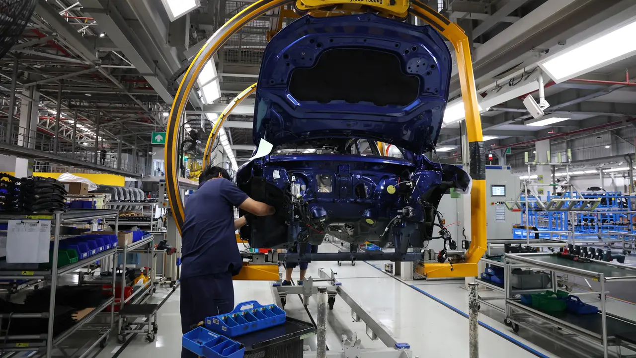 Aktivitas manufaktur di pabrik BMW Rayong, Thailand. (BMW Group)