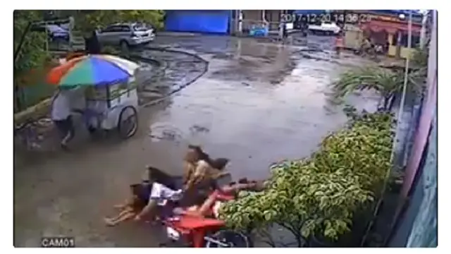 Ngebut di Tikungan, Remaja Gonceng Tiga Cium Aspal