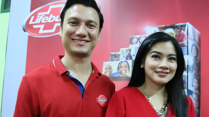 [Fimela] Christian Sugiono dan Titi Kamal