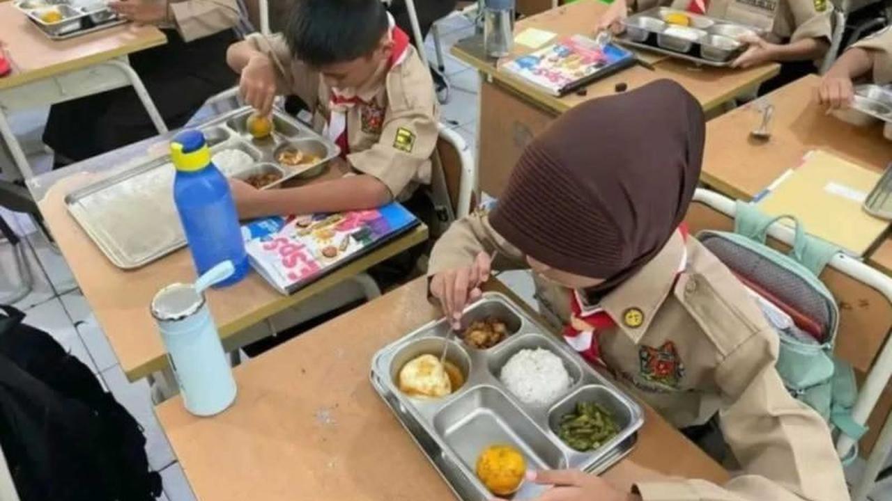 Tahukah Anda, Bau Makanan Bisa Jadi Indikator Awal? Pemkot Malang Libatkan Guru Awasi Kualitas Menu MBG
