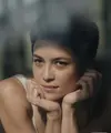 Mariana Renata kembali dan mencuri perhatian dengan penampilan terbarunya yang segar dan menawan.