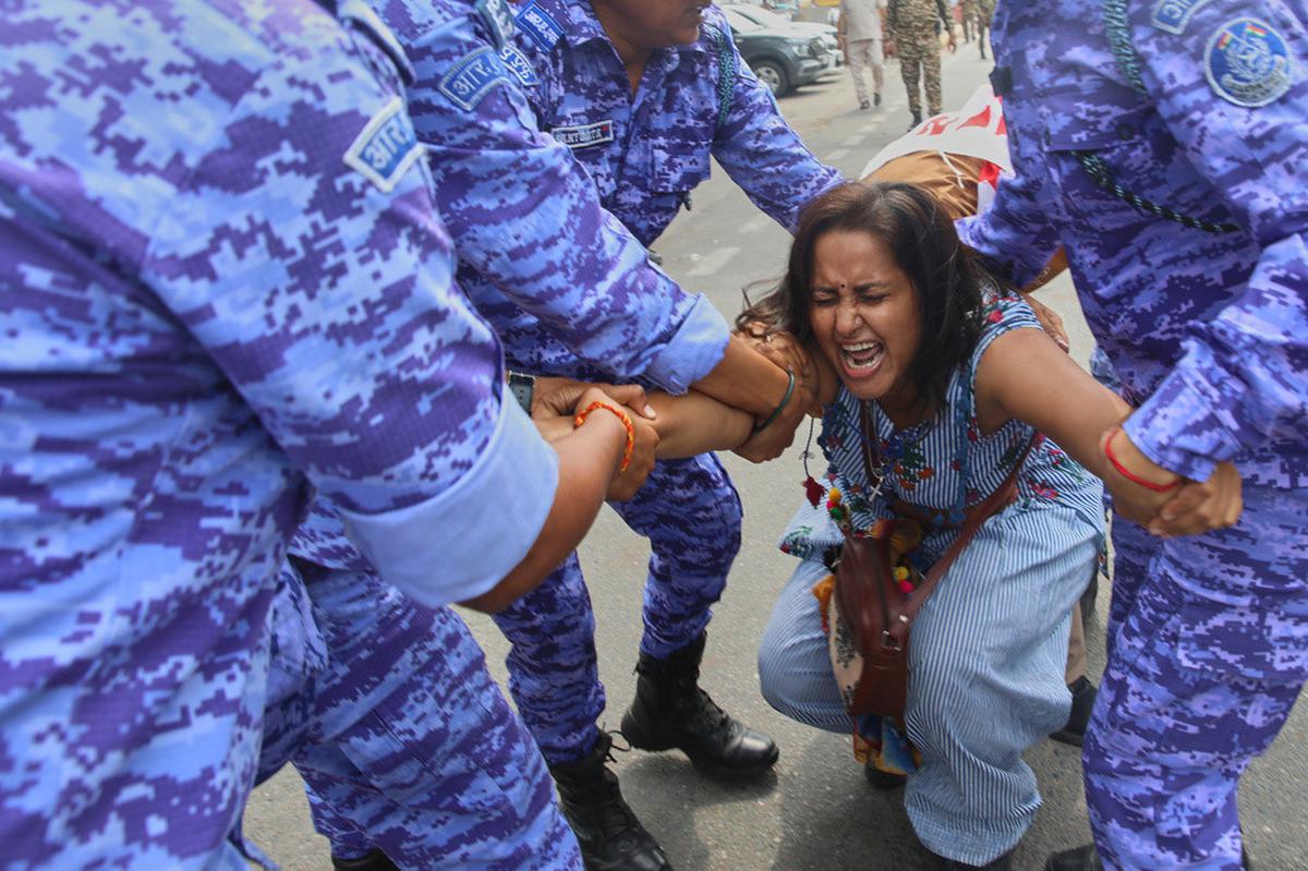 Polisi India Tangkap Ribuan Pemuda dalam Aksi Tuntut Ketua KPU Mundur