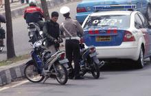 1.965 Kendaraan Bermotor Lawan Arah di Jakarta, Langsung Ditilang