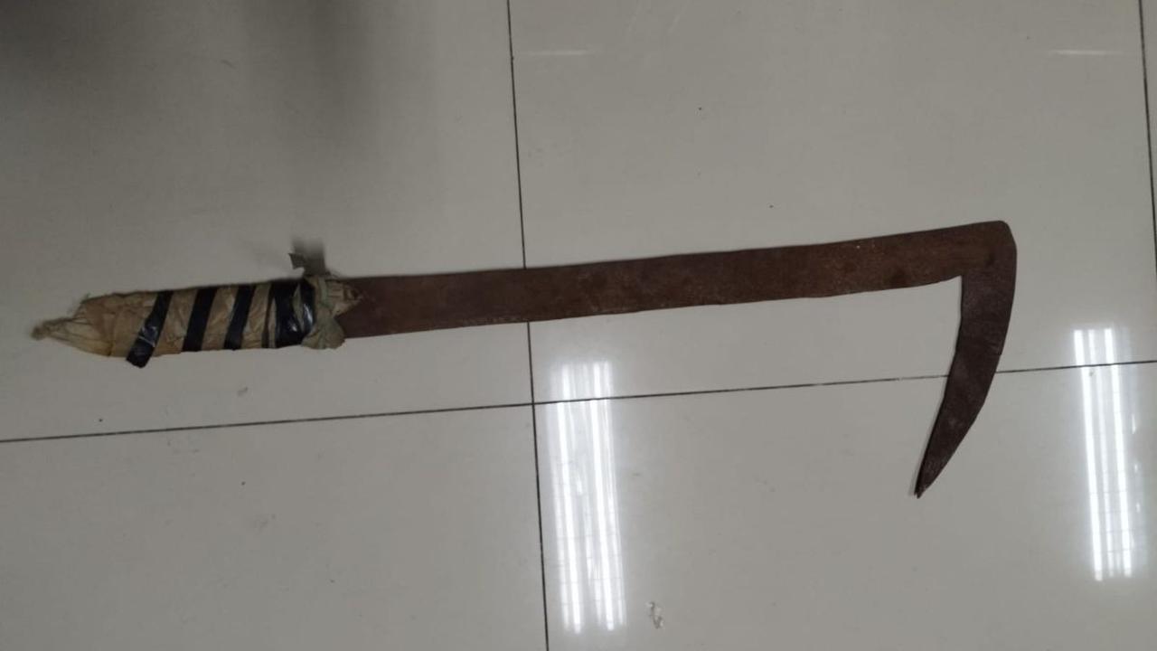 Firdaus turut membeberkan bahwa pelaku kejahatan masih remaja, dan salah satunya ada yang di bawah umur.