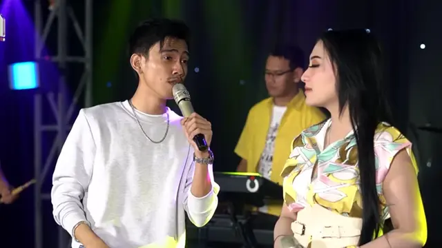 Pupusing Nelongso (Foto: YouTube ENY'S PRODUCTION)