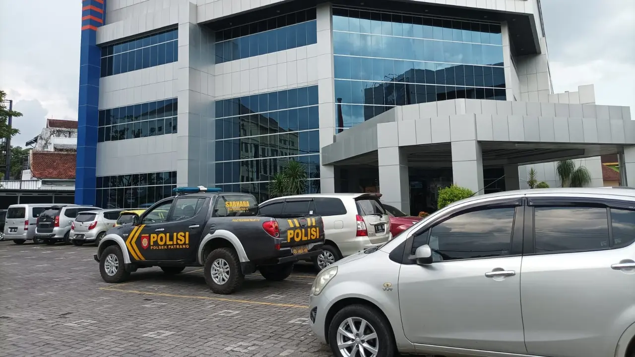 Lokasi perampokan uang hasil warisan Rp 148 Juta di halaman Bank BRI Jember (Istimewa)
