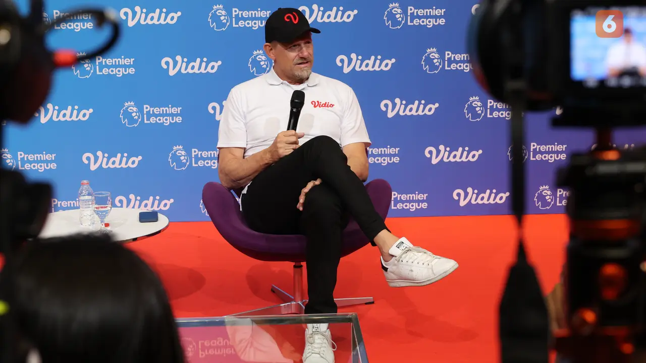Sesi wawancara roundtable bersama Peter Schmeichel
