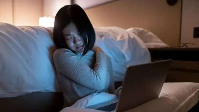 Apakah Sakit Otot dan Sakit Punggung Termasuk Gejala COVID-19 Varian Omicron?