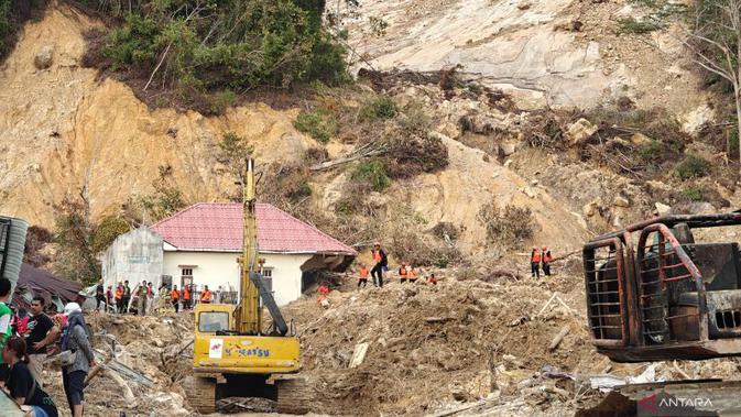 Divan Rela Korbankan Nyawa Demi Selamatkan Ayah yang Sakit Stroke Saat Longsor di Tapanuli Tengah