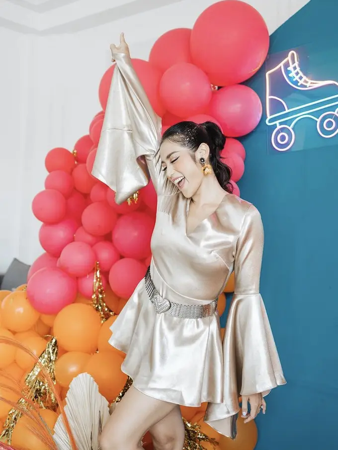 Jessica Iskandar ulang tahun di rumah baru