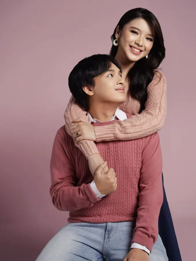 Tiara Andini dan Arsy Widianto [Foto: Universal Music Indonesia]