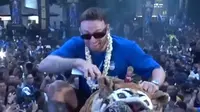 Enjoykeun! Marc Klok dan Sejumlah Pemain Persib Diarak Menggunakan Sisingaan saat Pawai Juara BRI Liga 1 2023 / 2024