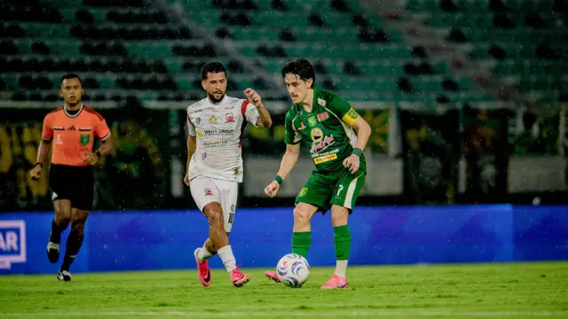 Persebaya Surabaya Vs Madura United