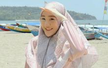 Larissa Chou Pergi ke Pantai dengan Memakai Gamis Syar'i